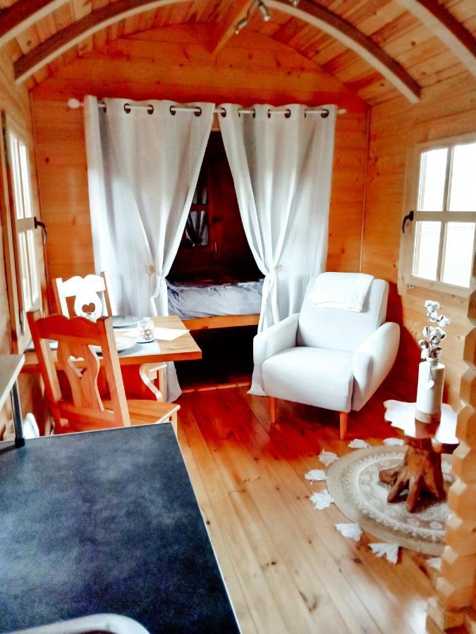 Le Studio Du Pressoir Gisay Luaran gambar